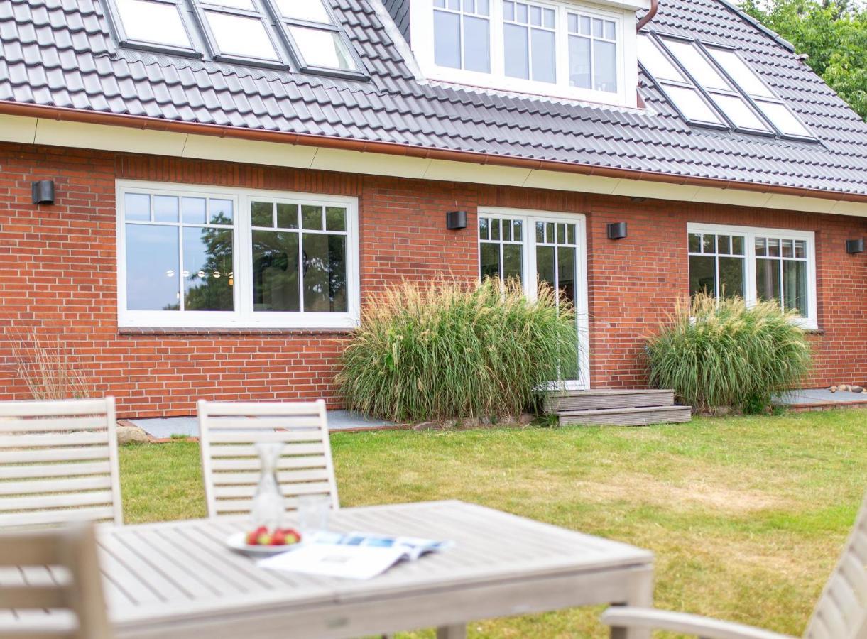 Haus Watthus - Wohnung Paradies Nebel  Kültér fotó